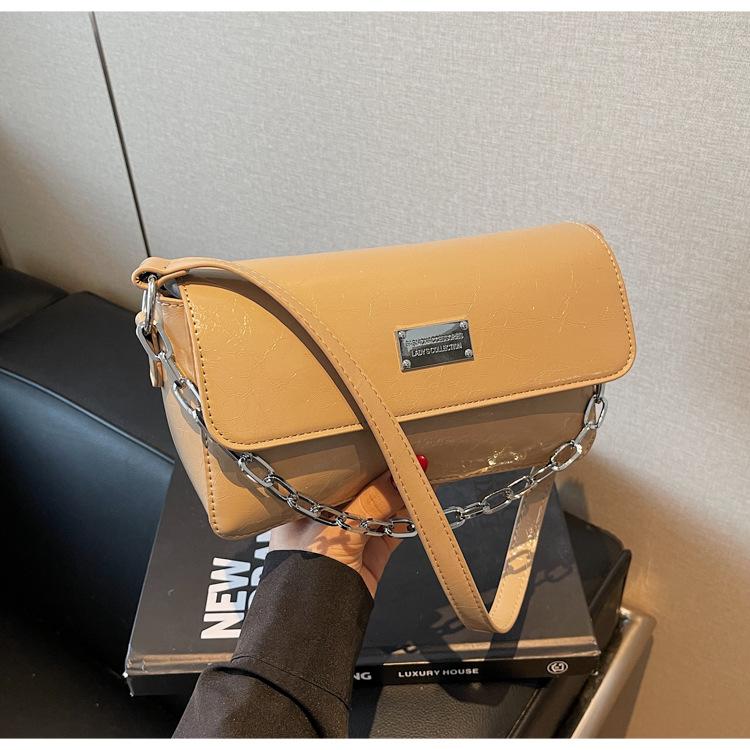 

Сумка женская 2025 лето новая мода деловая высококлассная маленькая квадратная сумка универсальная на одно плечо через плечо сумка ретро женская сумка хаки