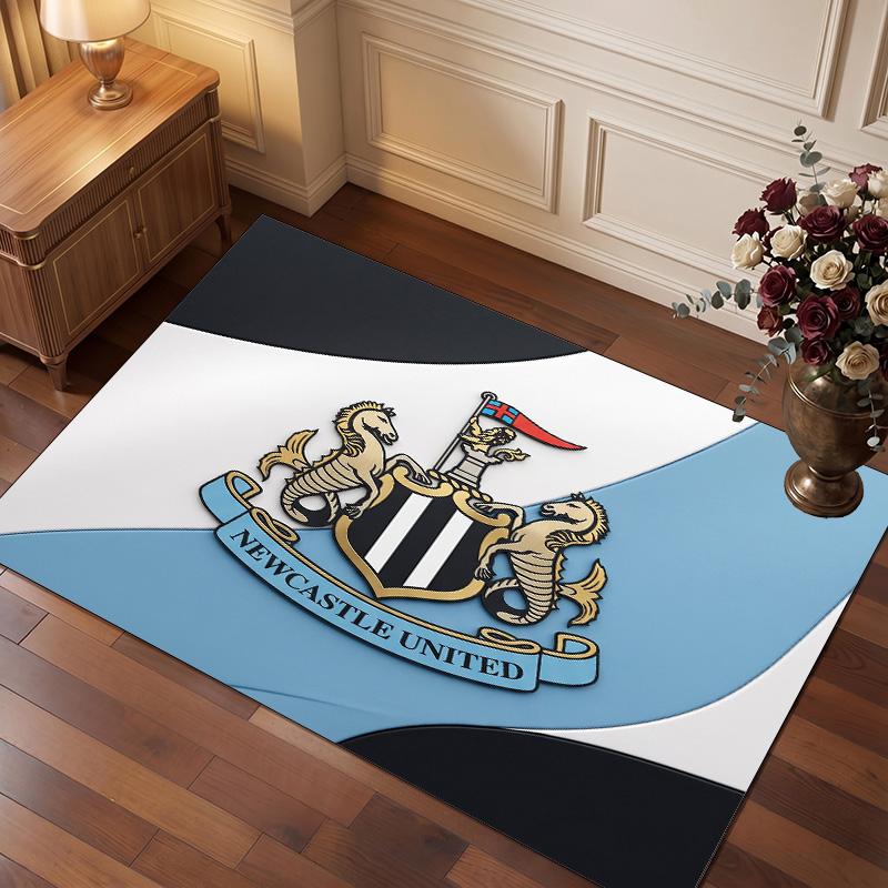 Tappeto in Velluto di Cristallo con Stampa di Calcio del Newcastle United, Comodo Assorbente d'Acqua Antiscivolo Tappeto per Pavimento Interno