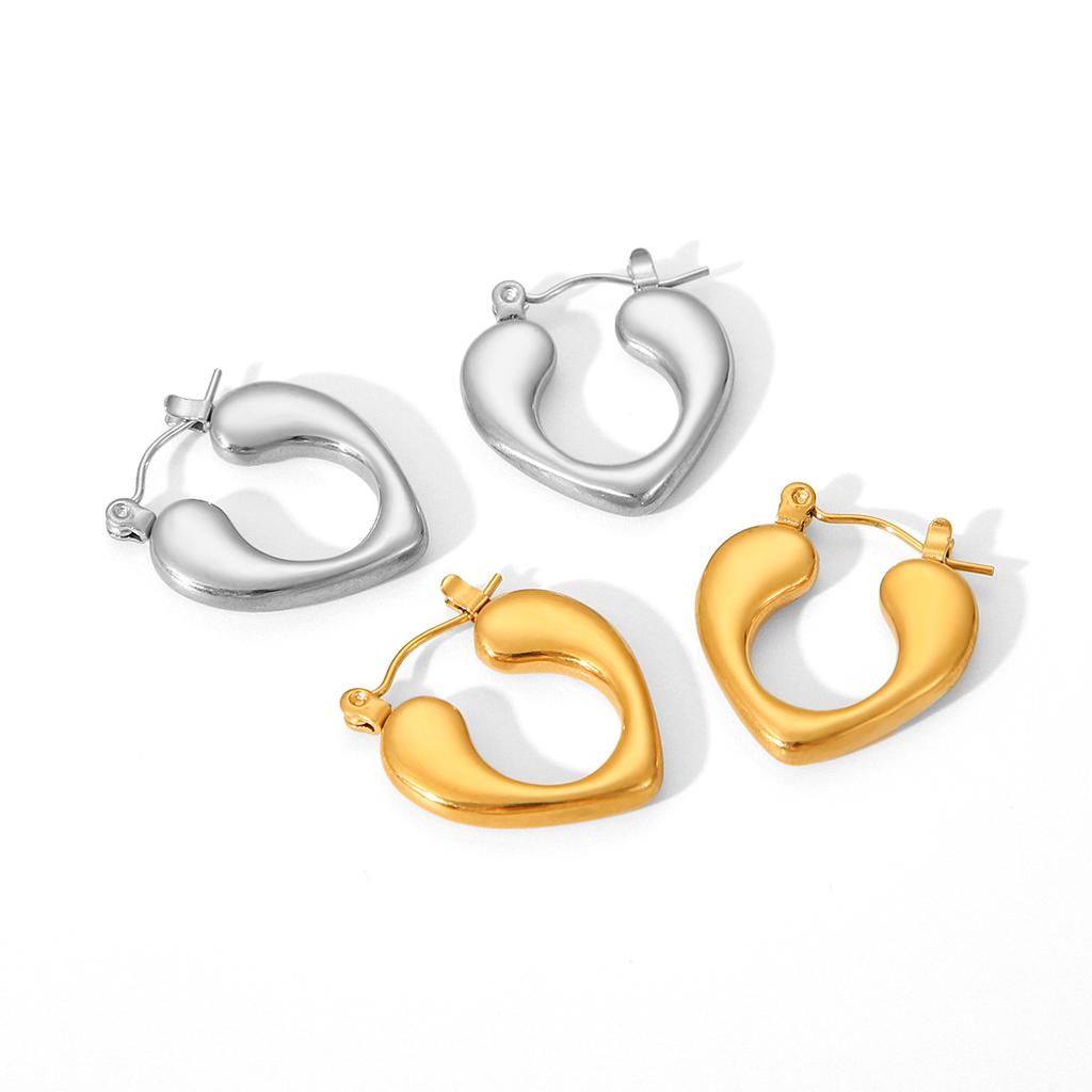 Stainless steel geometric earrings, women's fashion versatile heart-shaped titanium steel light luxury high-end ear jewelry