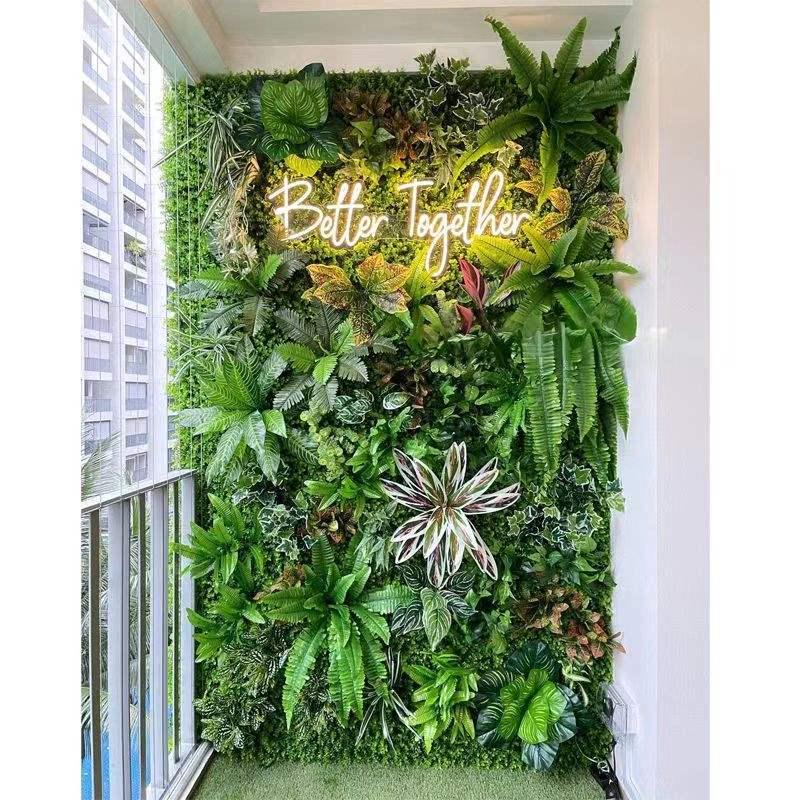 Artificial Green Wall with Roses for Indoor/Outdoor Decor