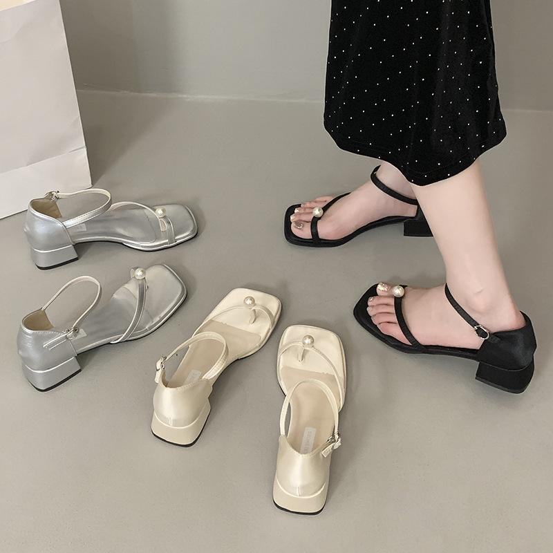Square head pearl one-word buckle with thick heel sandals women's 2025 summer versatile toe shoes