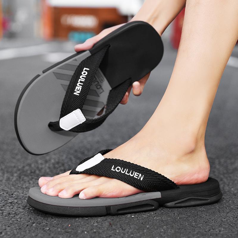 Herren Vietnamesische Rutschfeste Sommer-Zehensandalen: Zehensandalen für den Außenbereich mit einzigartiger Dämpfung, perfekt für Strandsport