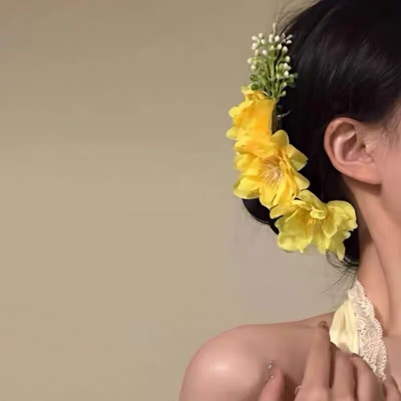 Fairy Butterfly Tassel Claw Clip – Transparent White Mori Style Hair Accessory