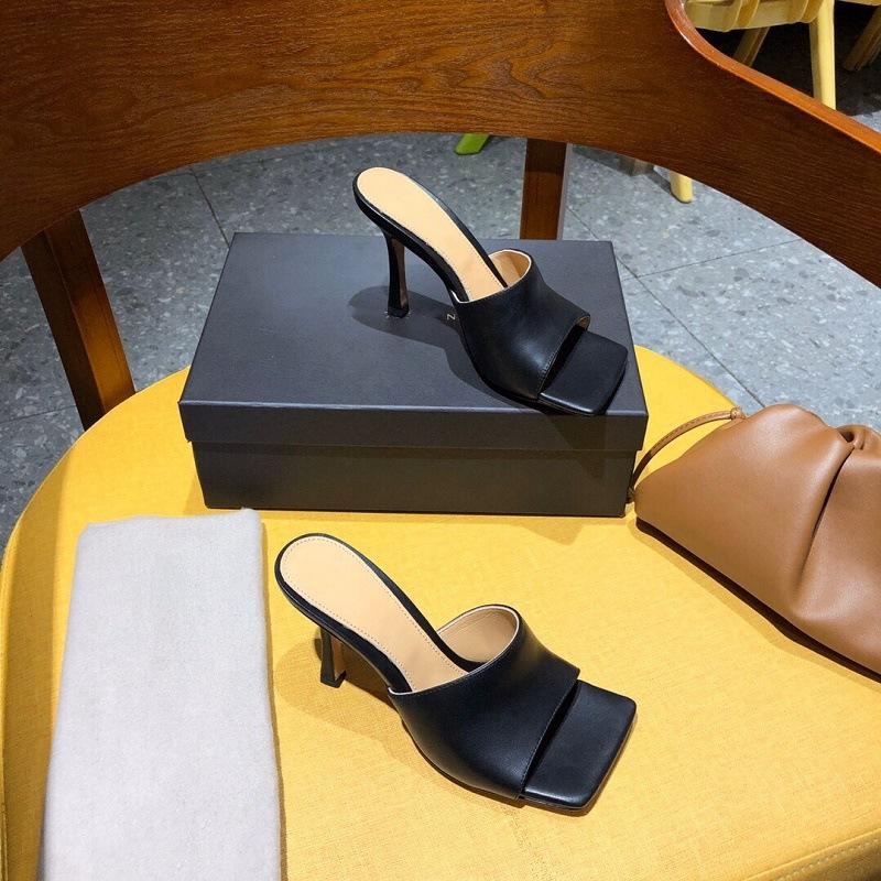 Fashion 2025 New Style Fashionable Square-Toed Sandals For Women One-Piece Stilettos With Exposed Toes And Retro Roman Slippers