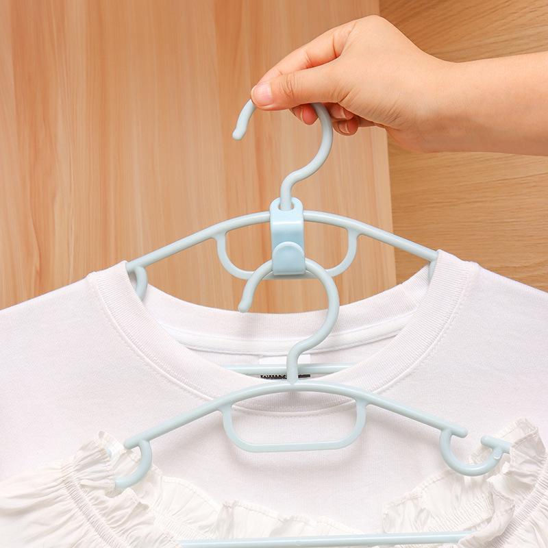 Stackable Hanger Connectors: Space-Saving Wardrobe Hooks