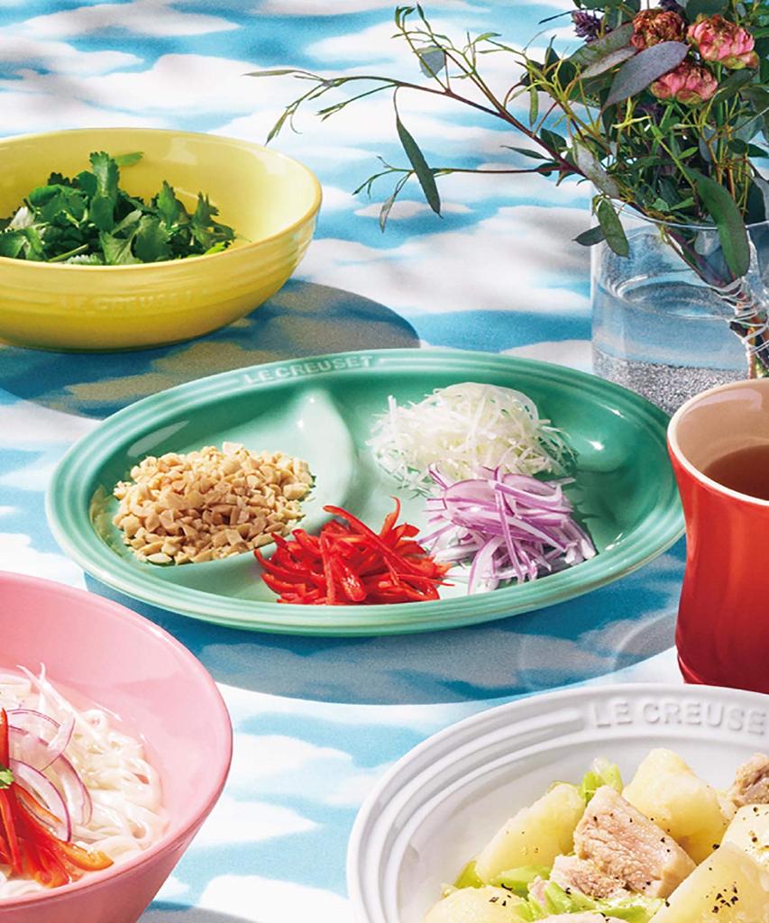 Le Creuset Multi-Oval Plate (Small), Marine Blue, Heat and Cold Resistant, Microwave and Oven Safe [Official Japanese Product]