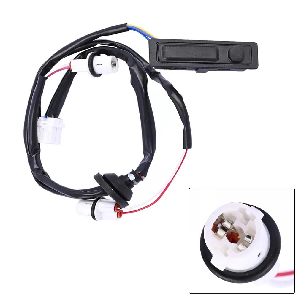 Compatibilitate mecanism de deschidere a hayonului cu modelele Nissan Juke între 2001 și 2001.