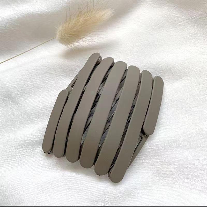 

Stretchable Hair Band That Folds Up for Easy Carrying. Women s Invisible Serrated Anti-slip Headband. коричневий