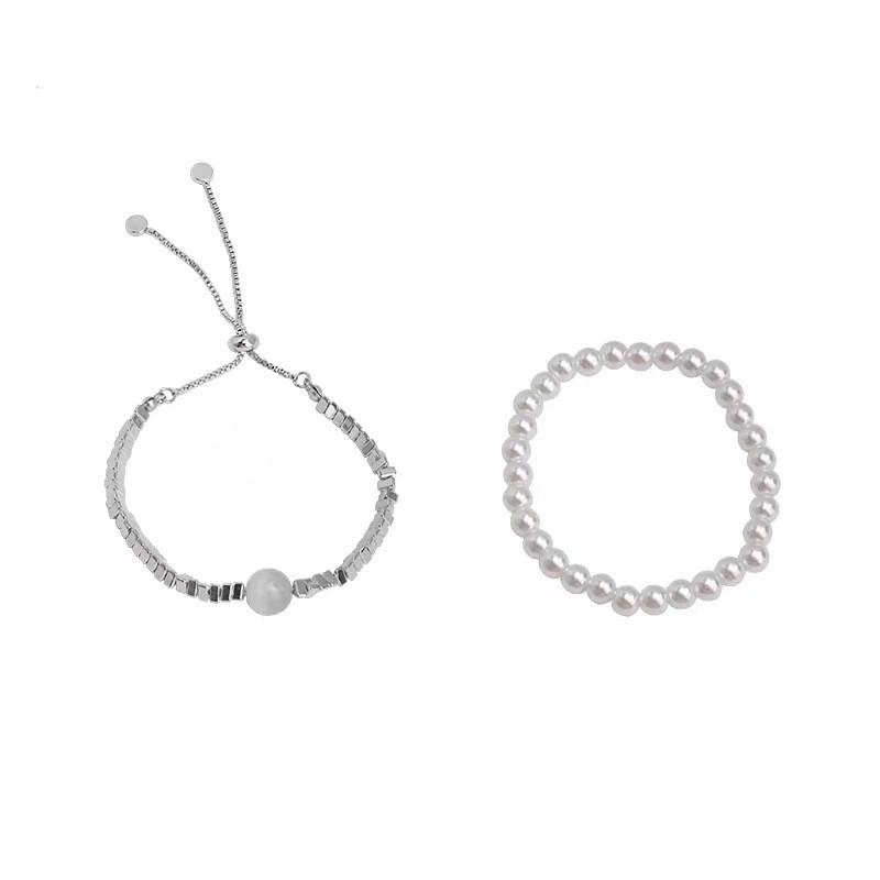 Irregular Luxurious Silver Pearl Bracelet Modern Chic Design For Special Occasions