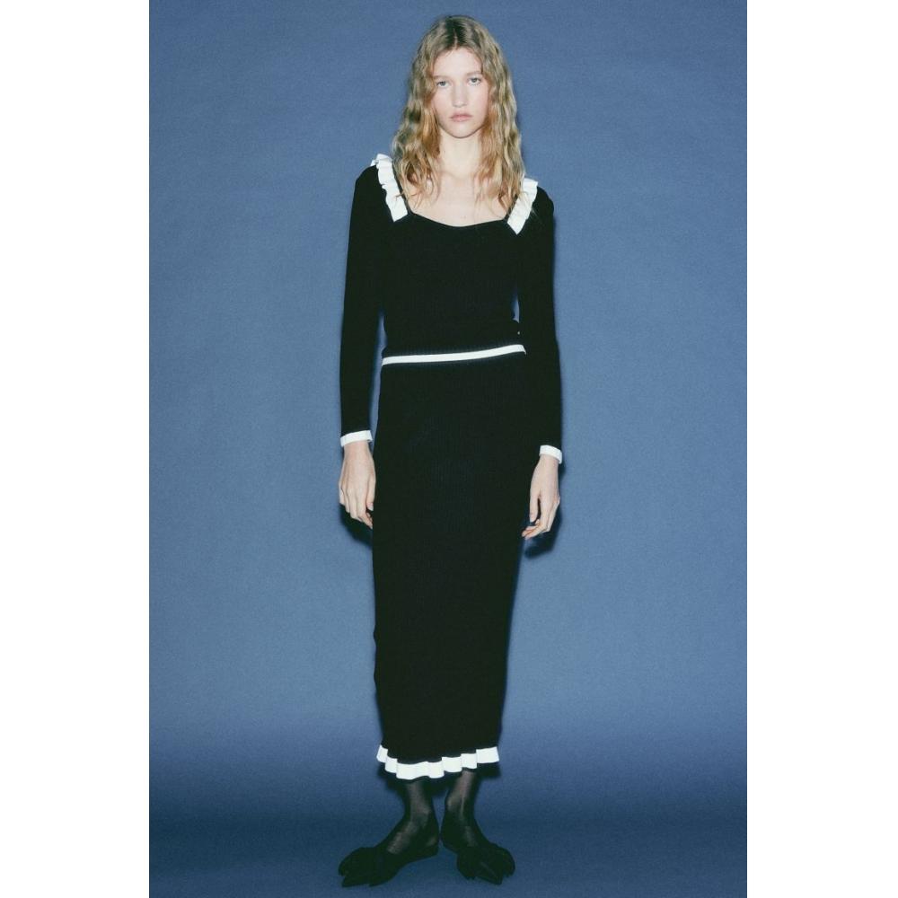 

Вязаная юбка-карандаш в рубчик с оборкой HM, черная