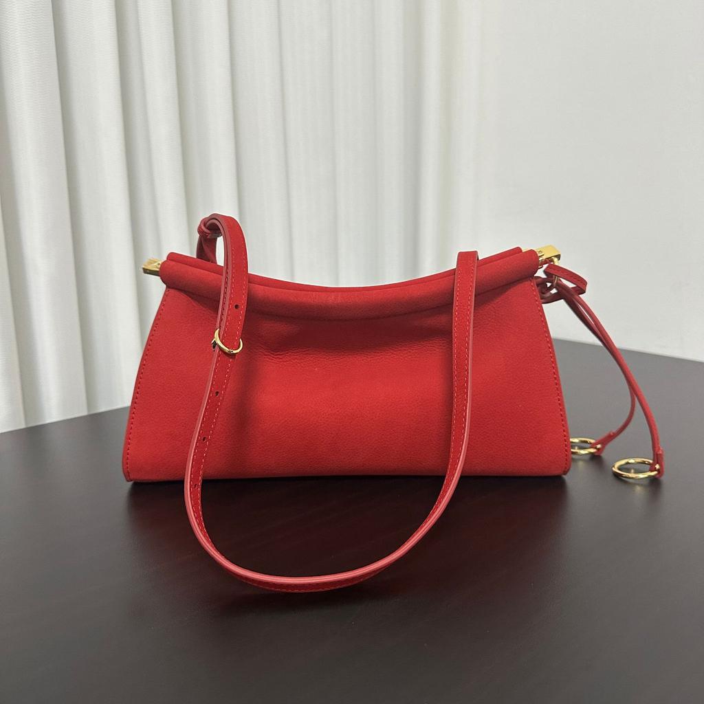 French niche design minimalist style cowhide shoulder armpit bag commuting simple fashion versatile women's fashion baguette bag