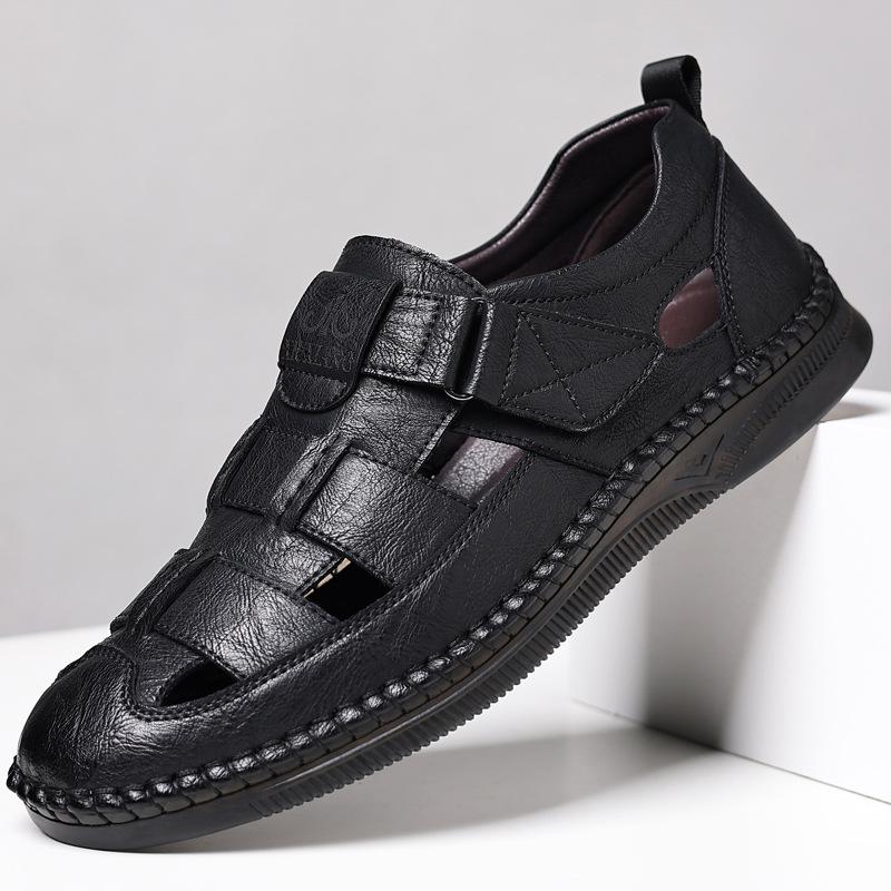 Men's shoes 2025 summer breathable hollow leather shoes men's casual hole shoes bag head driving sandals generation
