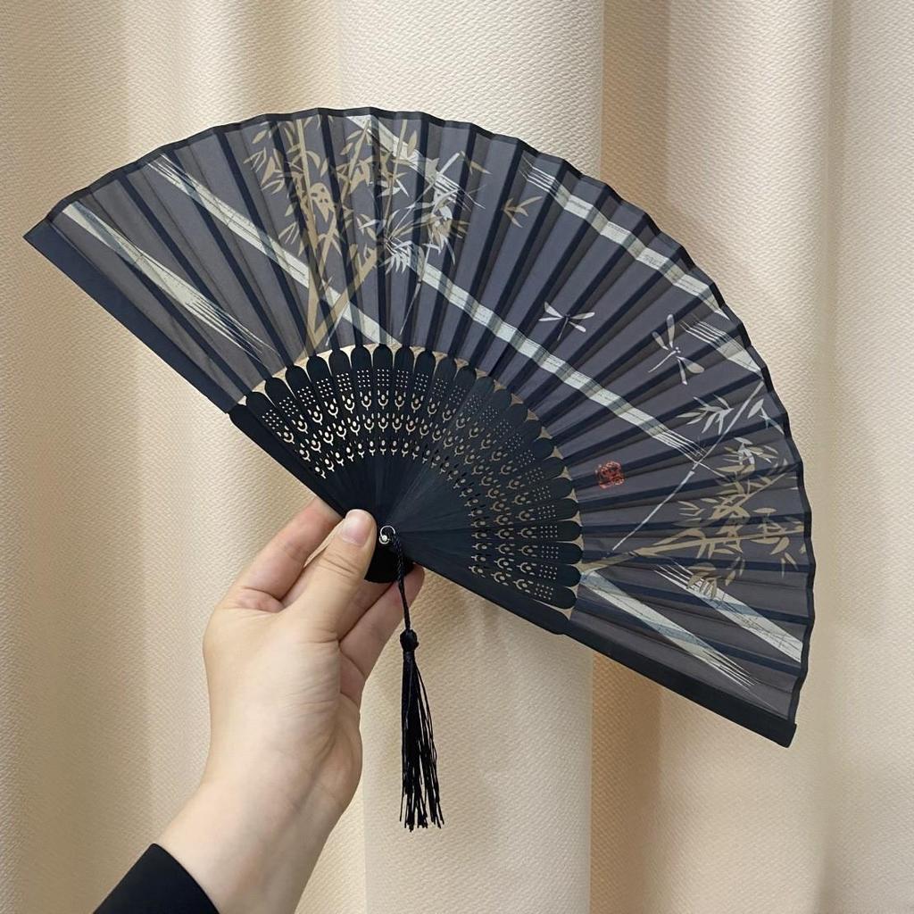 Ancient Style Bamboo Folding Fan: Classical Chinese Dancing and Photography Prop