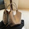 Large capacity solid color PU bucket bag for women  elegant shoulder bag buckle  soft versatile women's bag