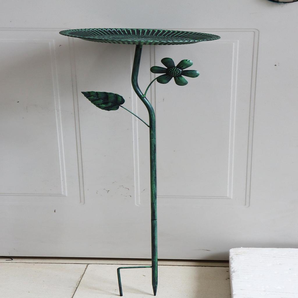 Bird Bath Bowl Easy to Install Drinking Sturdy Feeding Station Decoration Iron Birdfeeder for Garden Balcony Outdoor Porch Fence