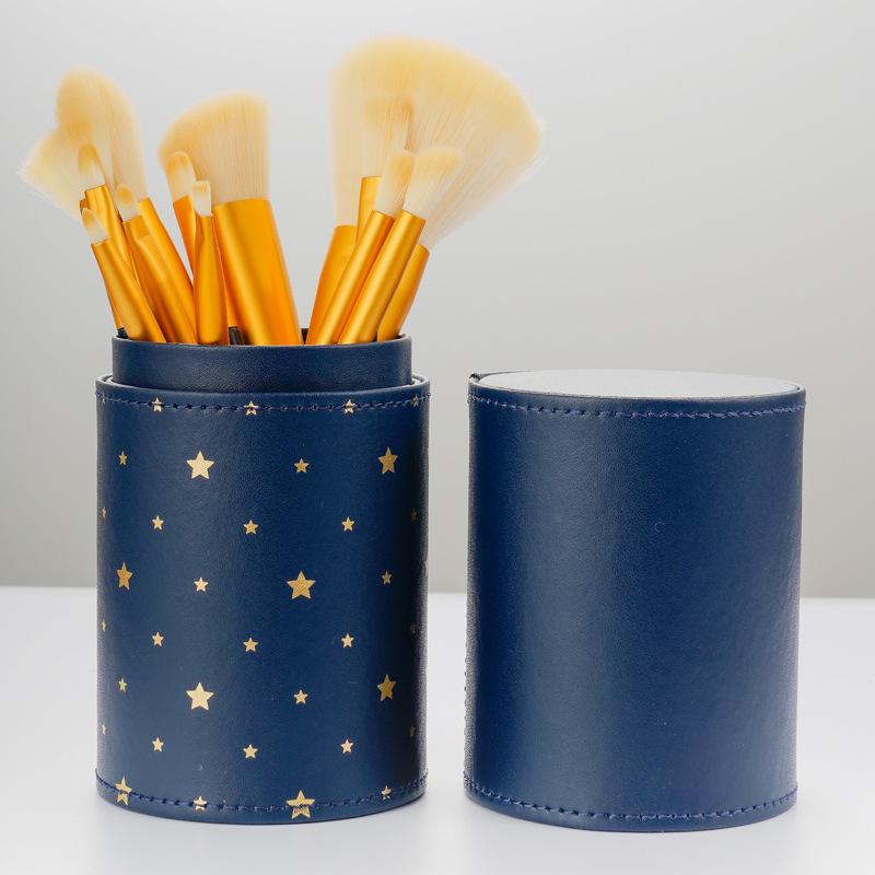 Star Motion Beginner Makeup Brush Set: Soft Hair Powder, Eyeshadow, Blush, and Highlight Brushes.
