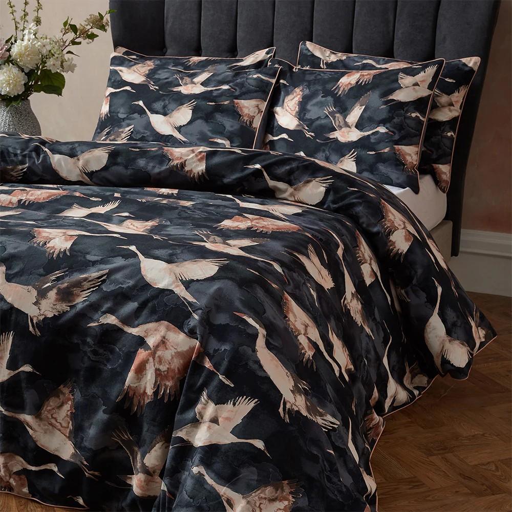 EW By Edinburgh Weavers Flyway Exotic Contrast Piping Duvet Cover Set