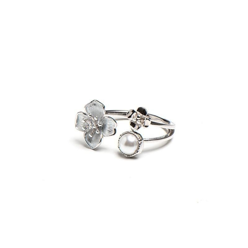 Pearl Flower Ring - Elegant Chinese Floral Design, Adjustable Fit