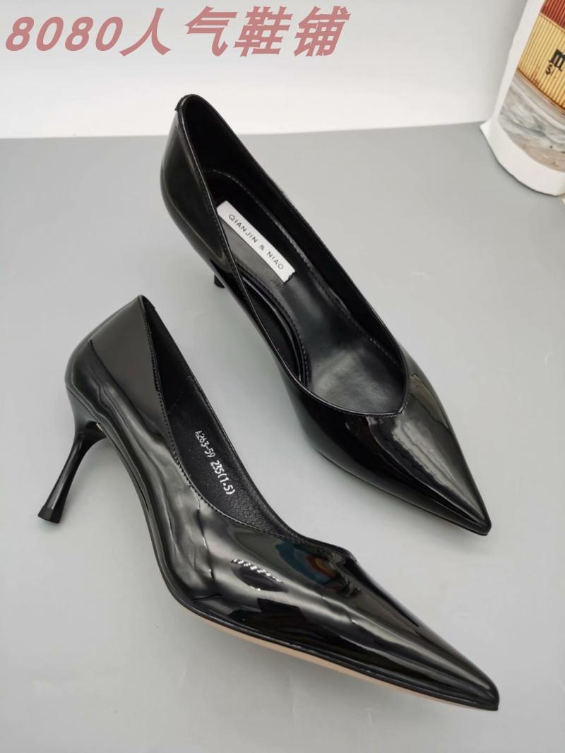 

2025 новая весенняя универсальная корейская версия лакированные туфли на высоком каблуке шпилька принцесса остроносые туфли с неглубоким носком одинарные туфли рабочая обувь женская обувь 34