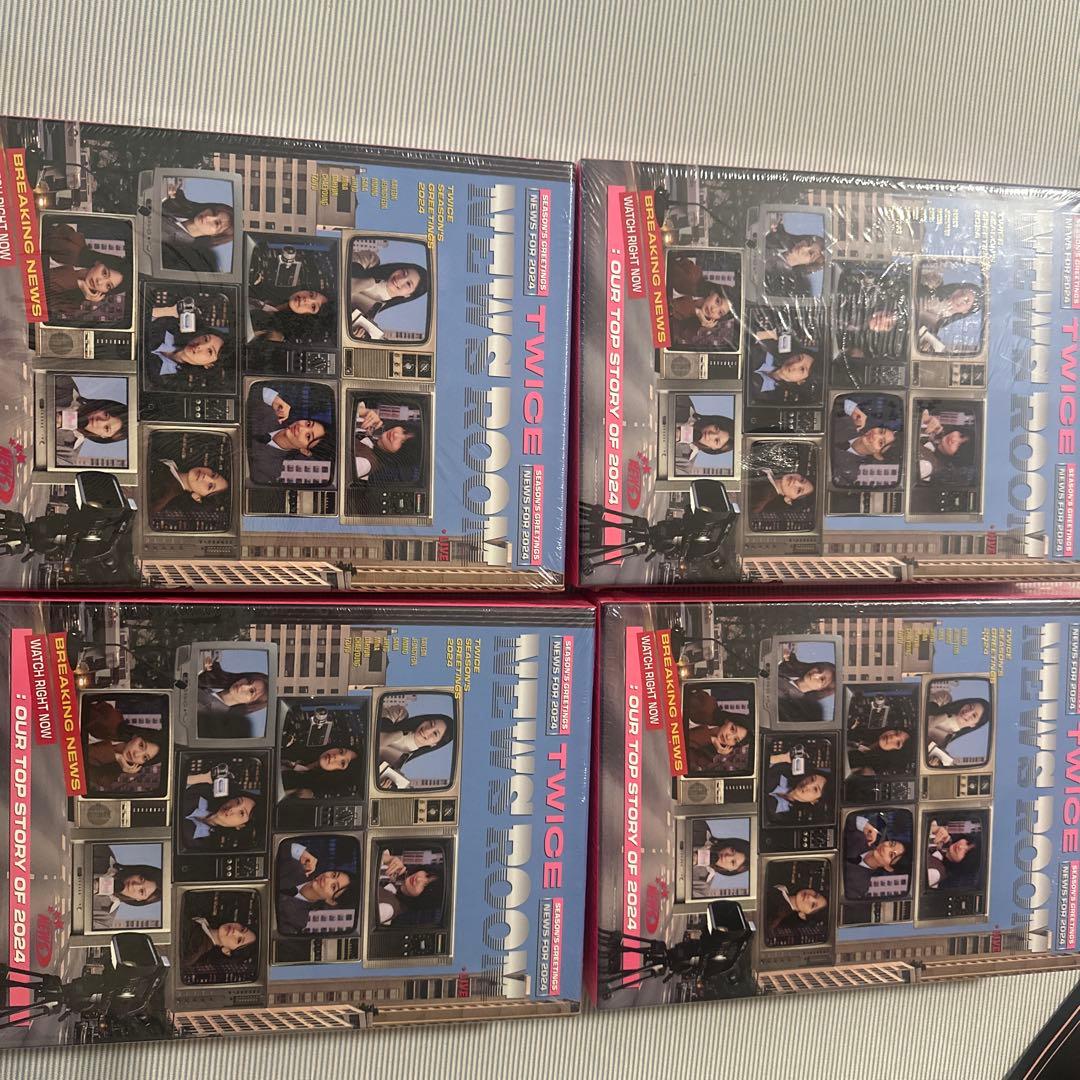 

[USED] TWICE 2024 Sea Green 4 pieces sold separately