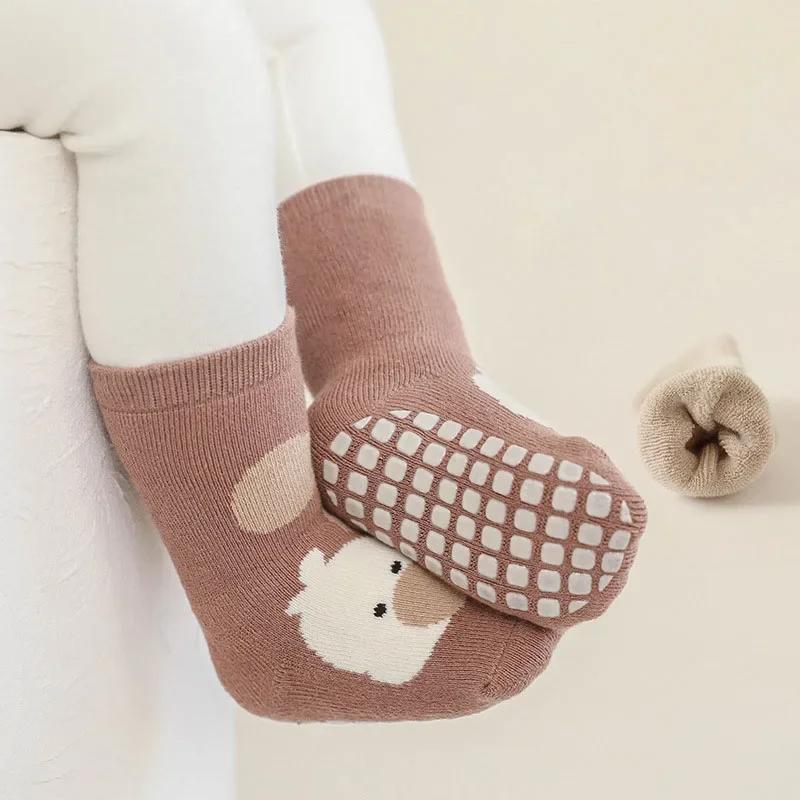 Neue Baby Kleinkind Anti-Rutsch Thermosocken Mid Calf Indoor Cartoon Grip Silikonsohlen Rutschfest Erste Schritte Winter Warm