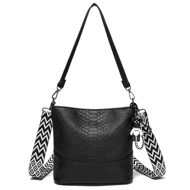 Women's bag wide shoulder strap webbing bag new crocodile pattern trendy new shoulder messenger bag women's bucket bag