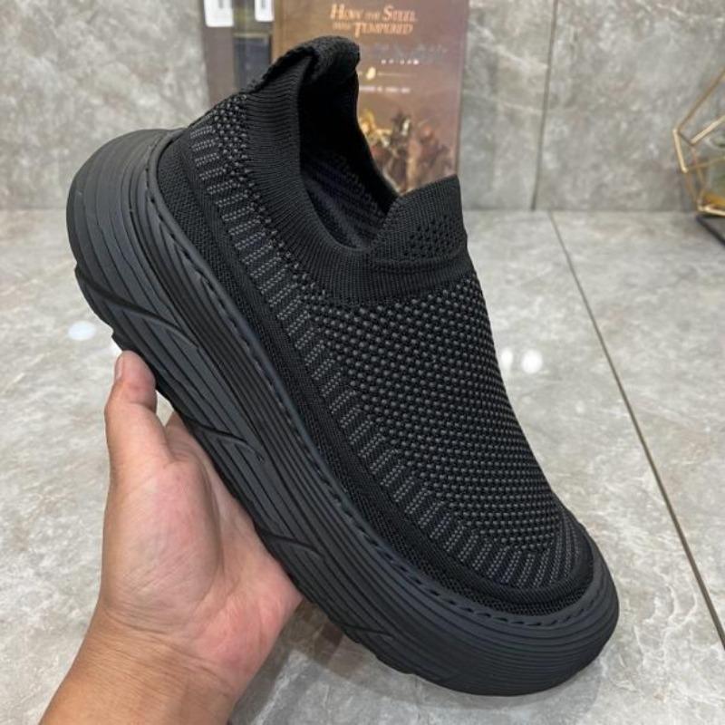 Fashion 2025 New Spring Men's Slip-On Sneakers Breathable Casual Shoes Chunky Sole Soft Cushion Lightweight Design for Everyday Walking