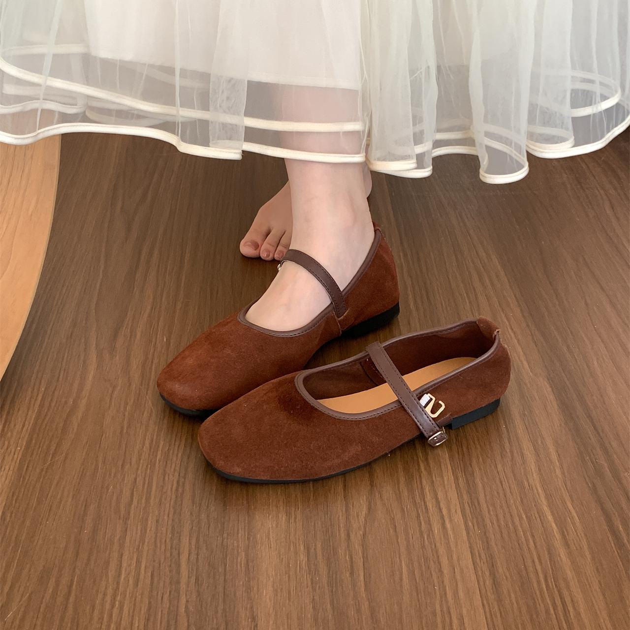 

Мода Bailamos Новый Бренд Женские Балетки Круглый Носок Мелкие Слипоны Женские Повседневные Балетки Мягкая Кожа Элегантные Туфли для Платья Mujer 40 шоколадный