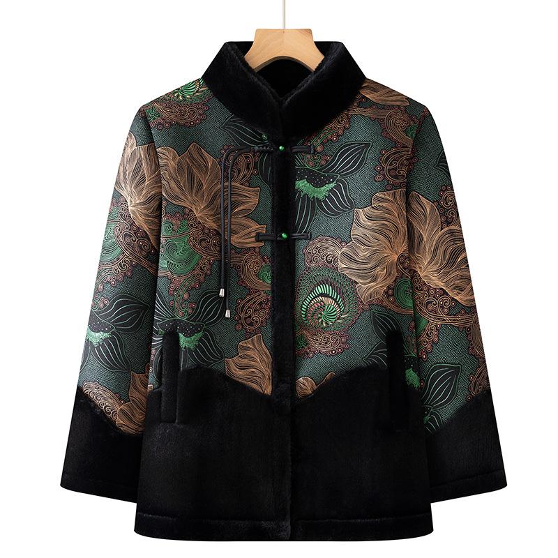 

2025 Chinese Style Cotton-Padded Jacket: Fashionable Winter Coat for Middle-Aged & Elderly Women with Leather and Fur Accents. 4XL (135-150 jin) зелений
