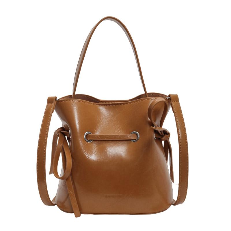 Compact Handbag In Soft Silver Leather For Women Ballet Style Bucket Bag With Bow Elegant Crossbody Bag New Fashion