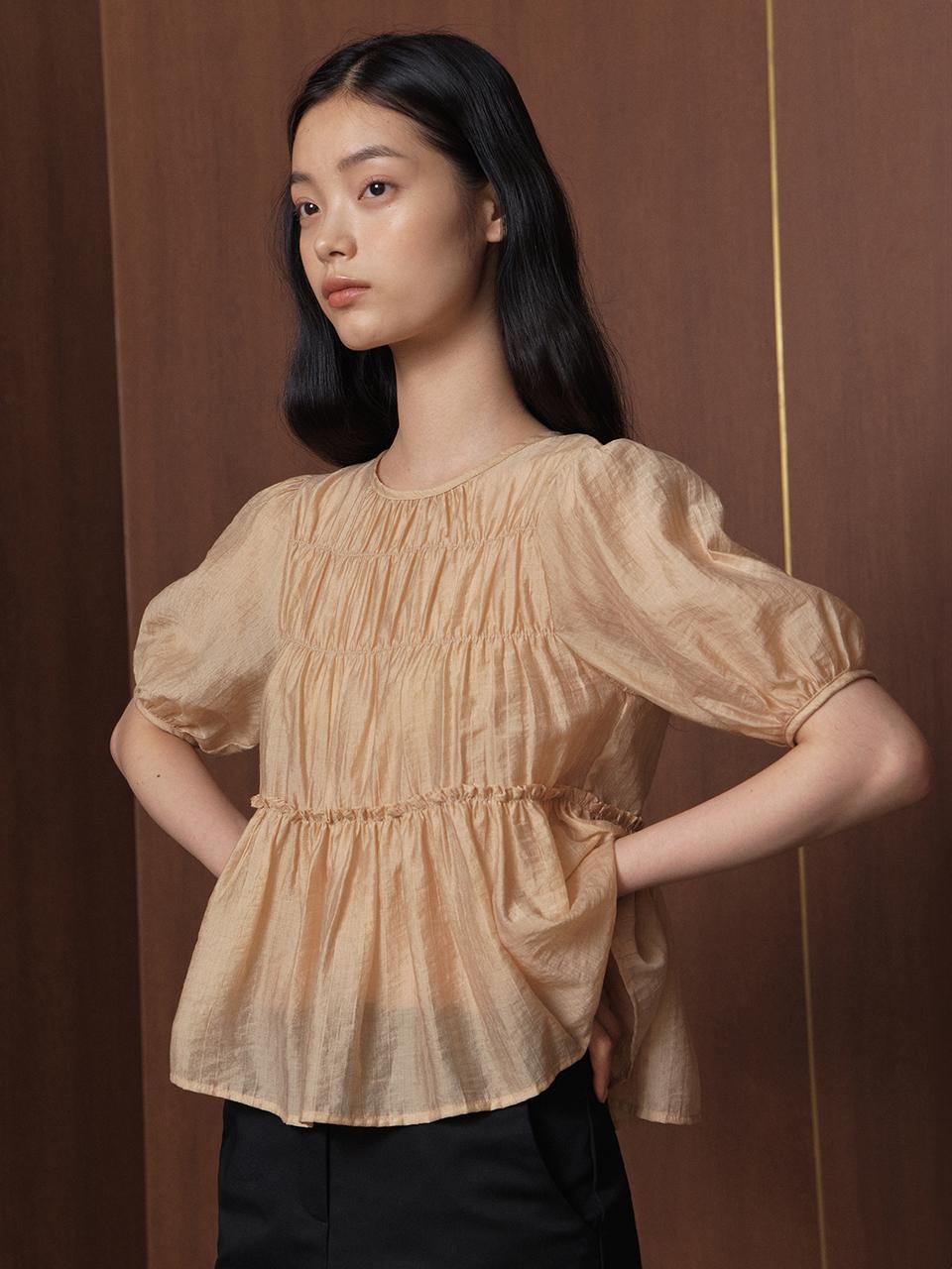 Ganiesong Almond Shirred Blouse_Beige S