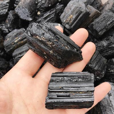 Naturlig Svart Turmalin Rå Malmsten Oregelbunden Form Turmalin Mineralprov Exemplar Helande Sten Kristall Stenar Samling Gåva