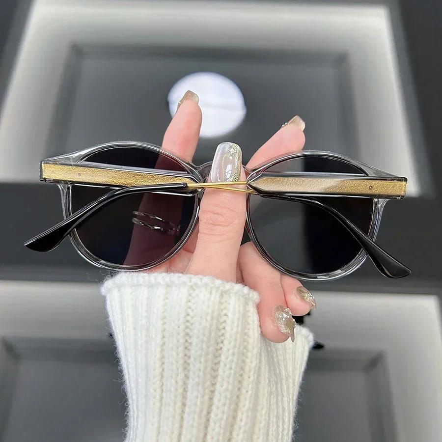 Retro Square Sunglasses Women Fashion Plastic Frame Vintage Sun Glasses Men Stylish Oversized Eyewear