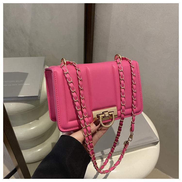 

Simple and fashionable lock spring and summer new trendy embroidery thread fresh chain small single shoulder messenger bag women роза розовый
