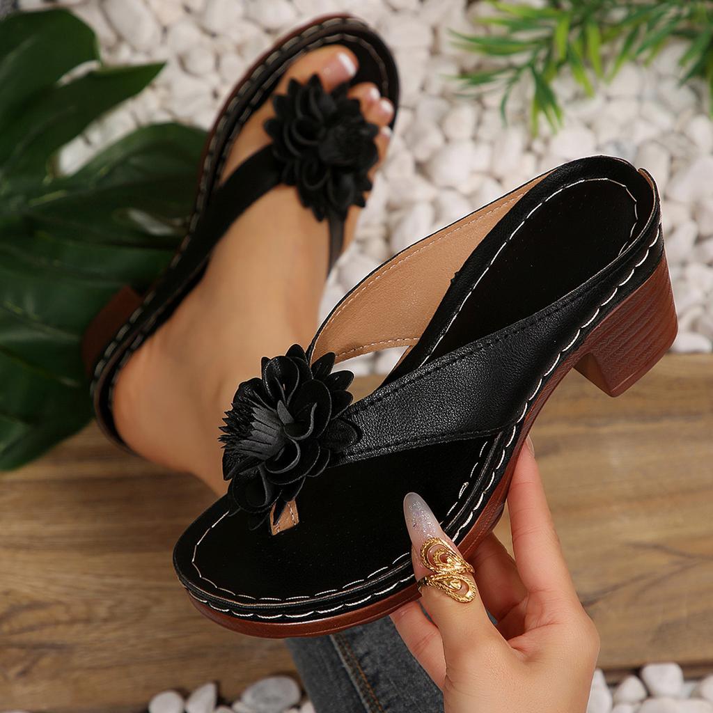 Plus Size Shoes for Women 36-43 Summer Fashion 2026 Women Round Toe Slip on Platform Med Heel Sandals Casual Women Slippers