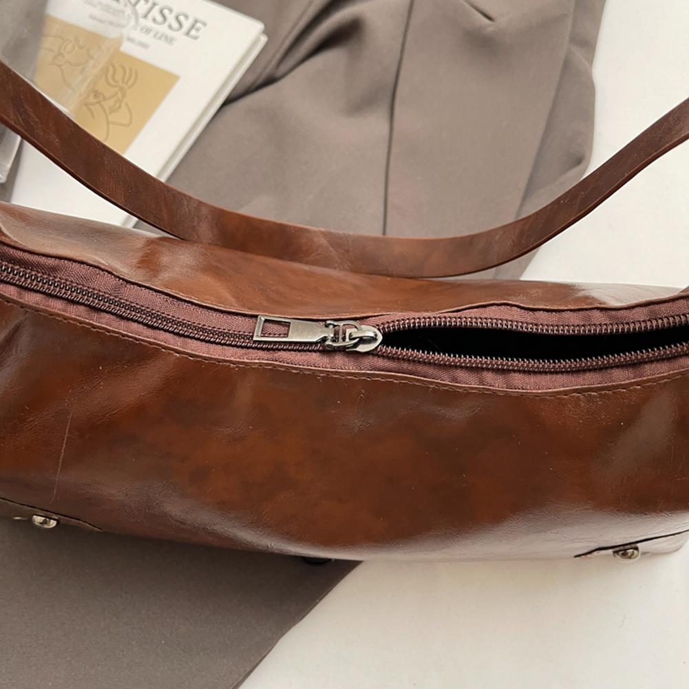 Women Retro Rivet Shoulder Bag PU Leather Metal Stud Handbag Large Capacity Vintage Casual Handbags Ladies Work Bag