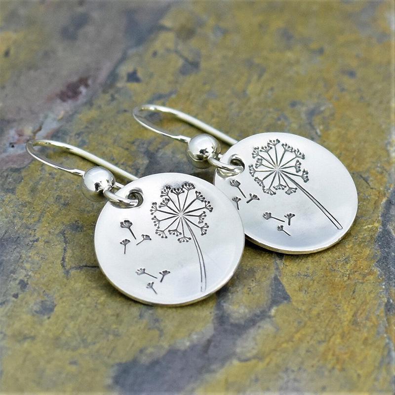Cao Shi Simple Retro Dandelion Earrings - Ladies' Round Court Style Dangles