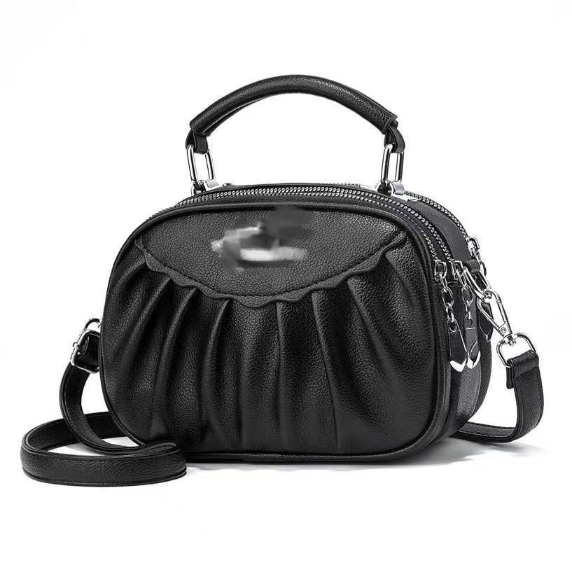 Trendy Hong Kong Portable Women's Sling Phone Bag Featuring Elegant Chain Details