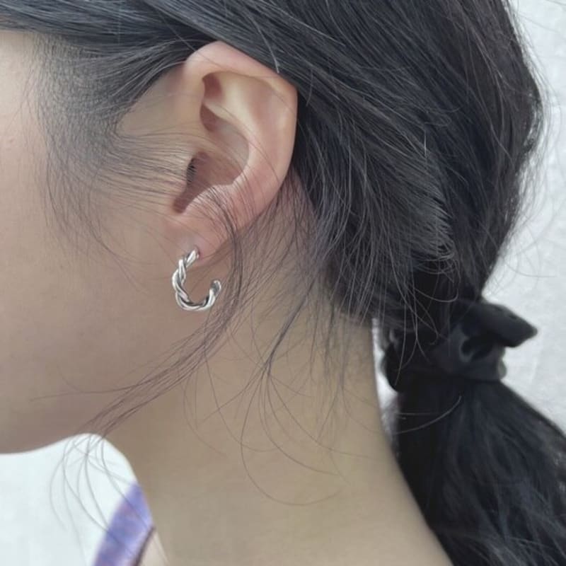 

LAPEEZ Braided Earring Silver