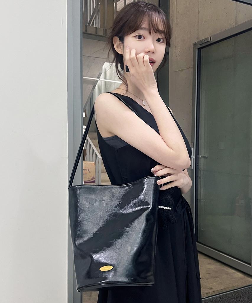 Tooamo Love Shoulder Bag Black [Pouch Set]