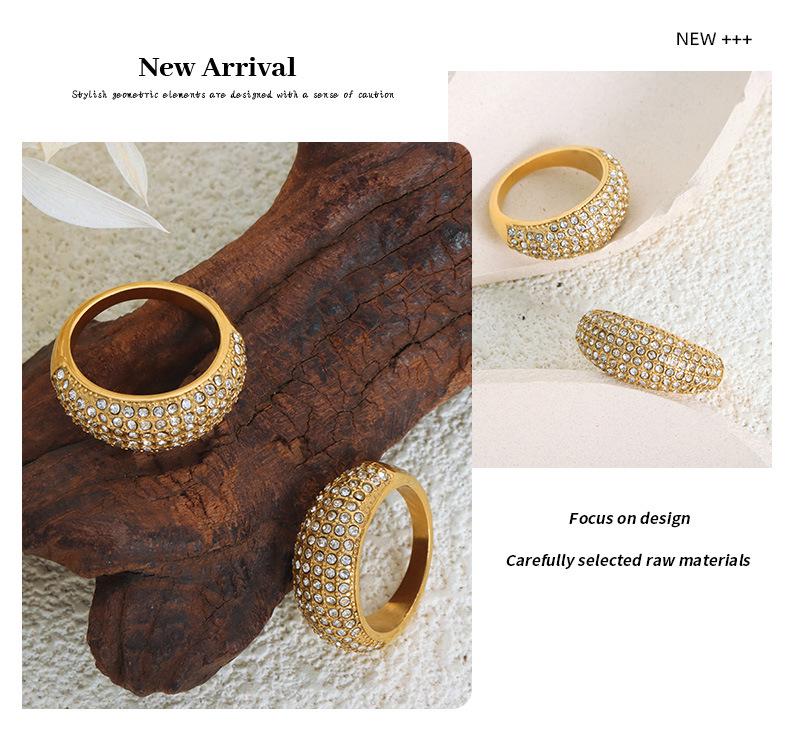 Luxury Gold-Plated Titanium Steel Ring with Full Rhinestone Star Design