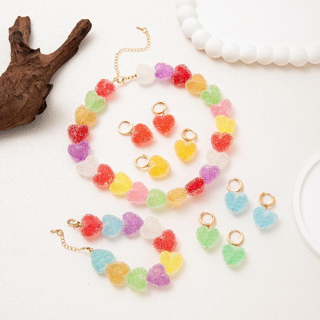 Bunte Harz-Süßigkeiten-Herz-Halskette: Süß, Nischen-Design, Hochwertiger Damenschmuck