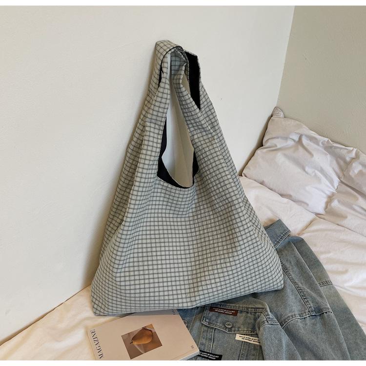 Summer Plaid Large-Capacity Women's Tote Bag - Lightweight, Artistic, Versatile Handbag for Daily Commute