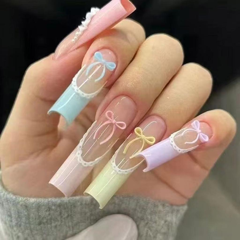 Mehrzweck Silikonform für Nail Art für 3D-Designs Schmetterling Blume Mondmuster Tragbar für Acryl Bastelbedarf