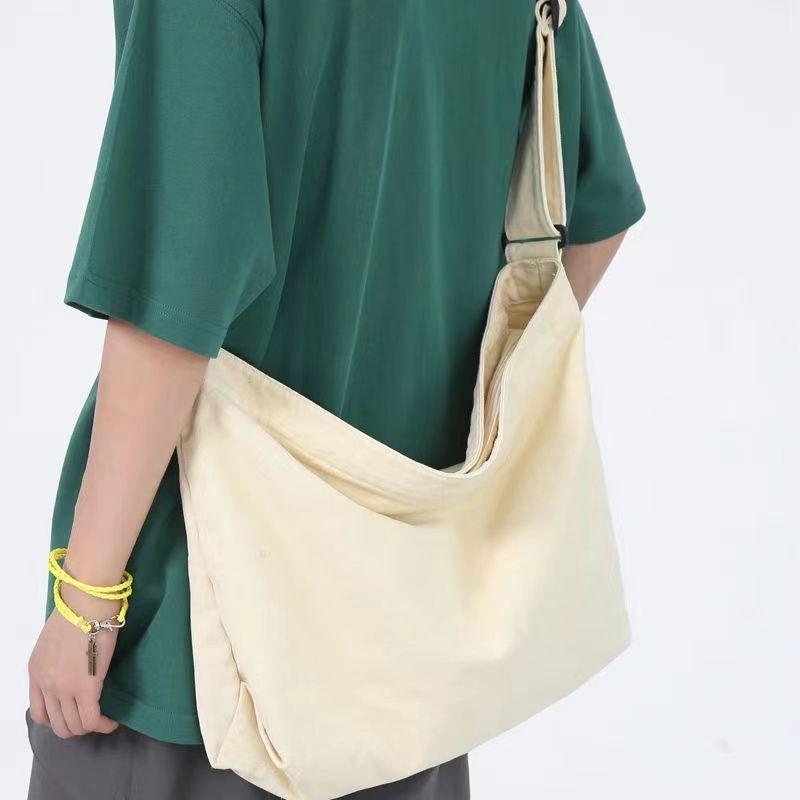 Vintage Canvas Crossbody Bag: Unisex Student Handbag & Large Capacity Shoulder Backpack for Commuting