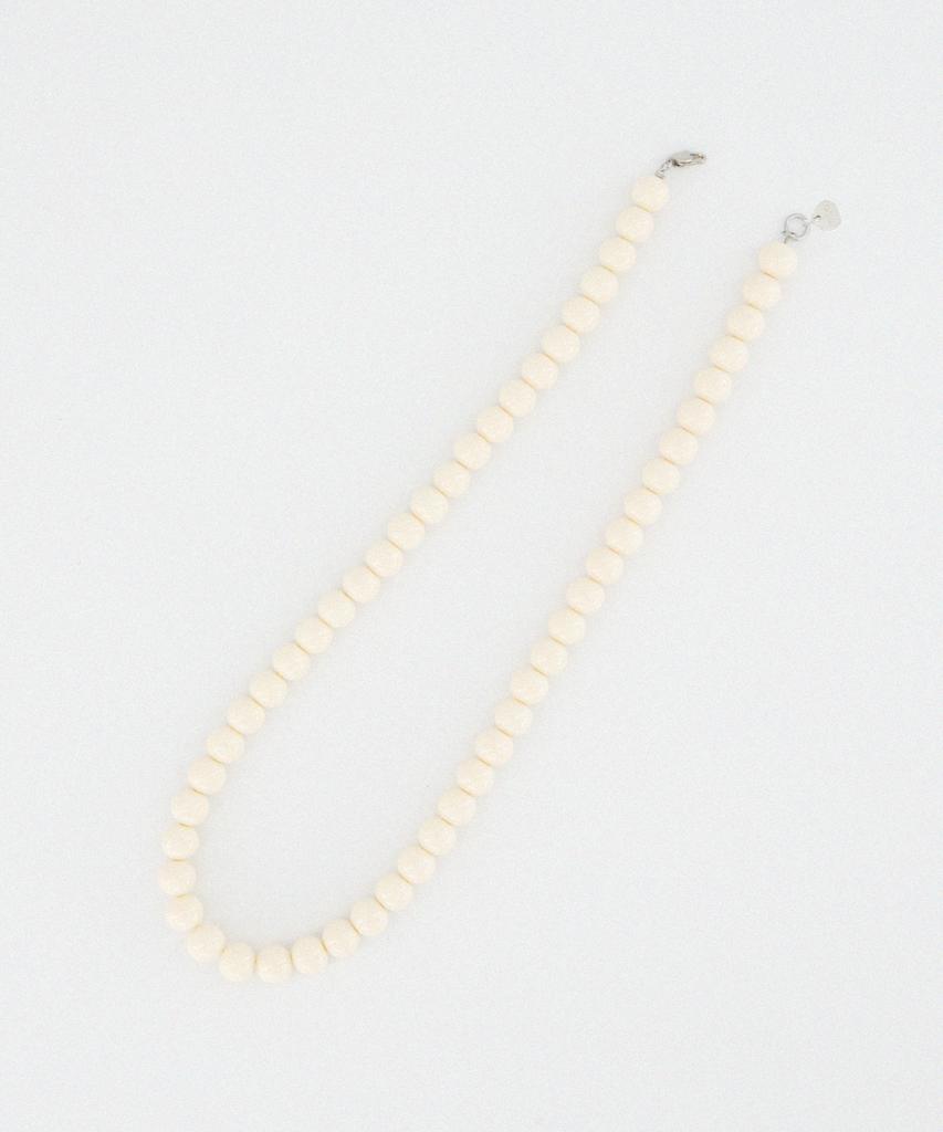 Douhab Pebble – Foam Necklace