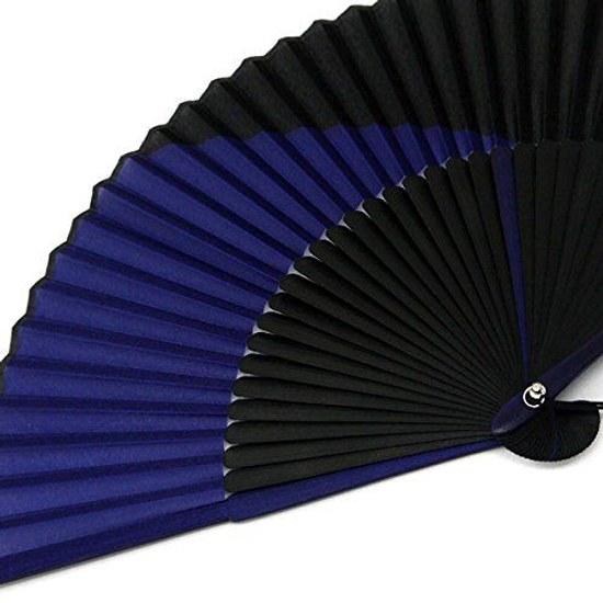 Silk folding fan black-dyed two-tone bamboo tassel includes case (blue)