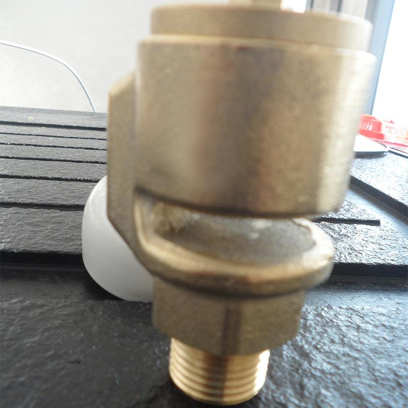 Brass vacuum breaker valve negative pressure screw air suction valve suction valve anti-negative pressure valve