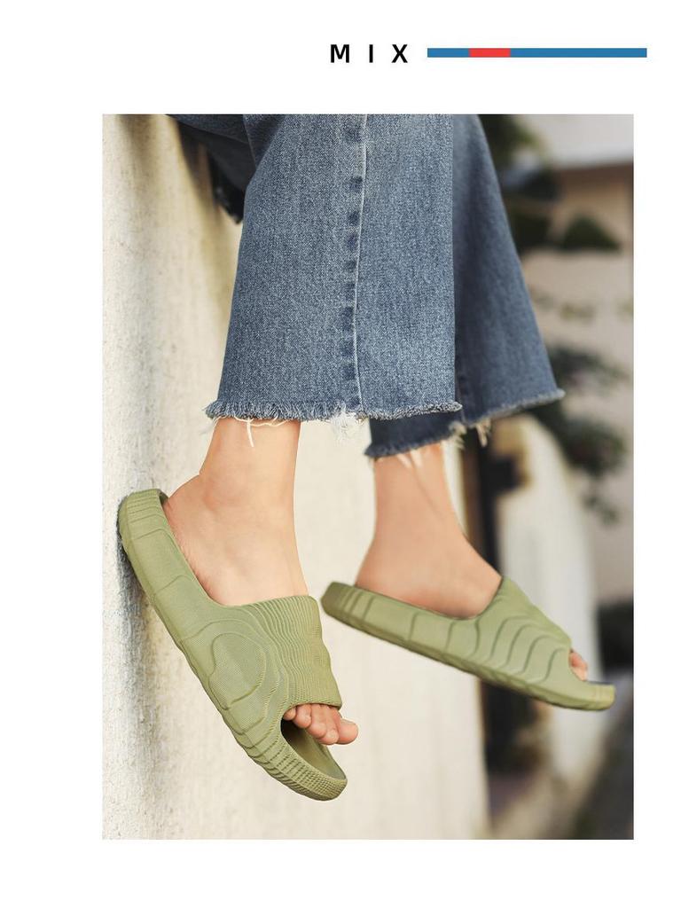 Men's Summer Flip Flops: Versatile Casual Sandals for Outdoor, Indoor, and Sports Wear. Perfect for Couples.