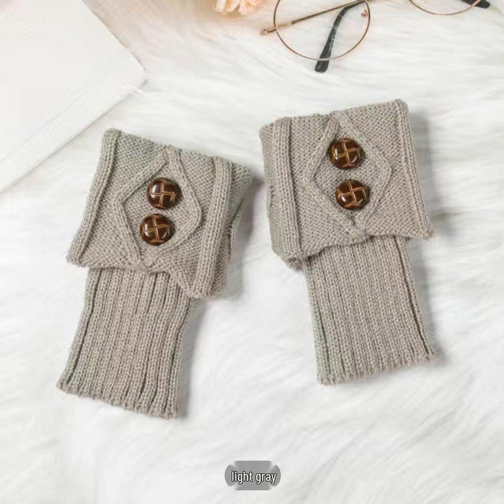 Women's Thick Knit Wool Diamond Button Ankle Boot Socks and Leg Warmers for Autumn and Winter.